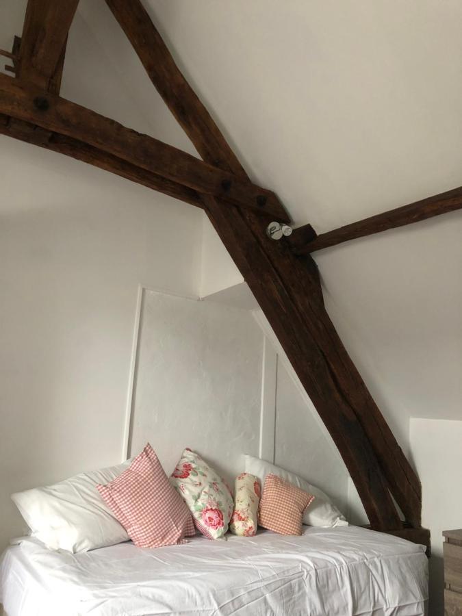 Bed and Breakfast Ancien Relais De Poste The Old Post Office Saint-Martial-d'Albarede Exterior foto
